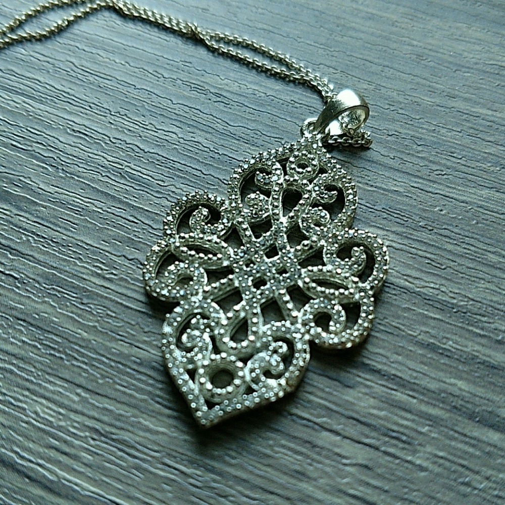 Stella & Dot Necklace